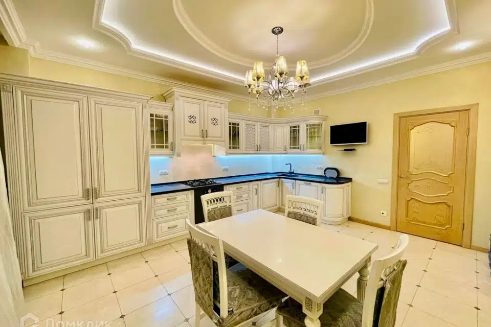 Сдаётся 3-комнатная квартира, 120 м²