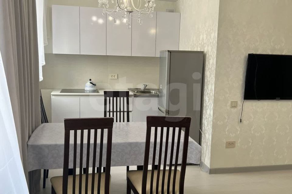 Сдаётся 2-комнатная квартира, 55 м²