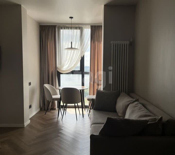 Продаётся 2-комнатная квартира, 57 м²
