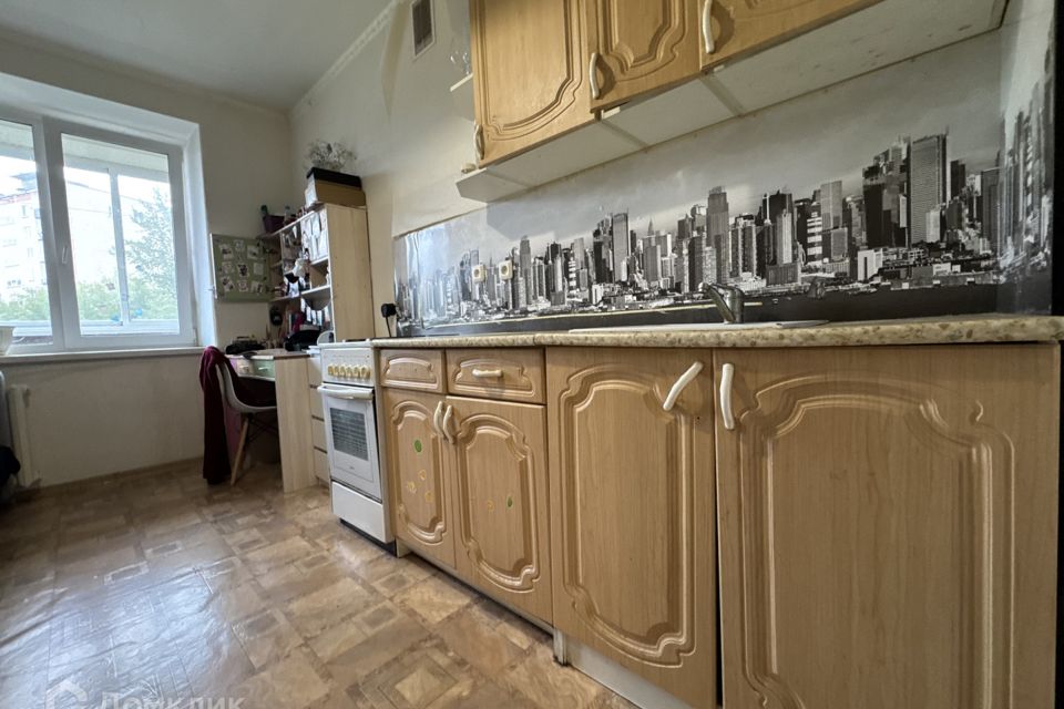 Продаётся 1-комнатная квартира, 38 м²
