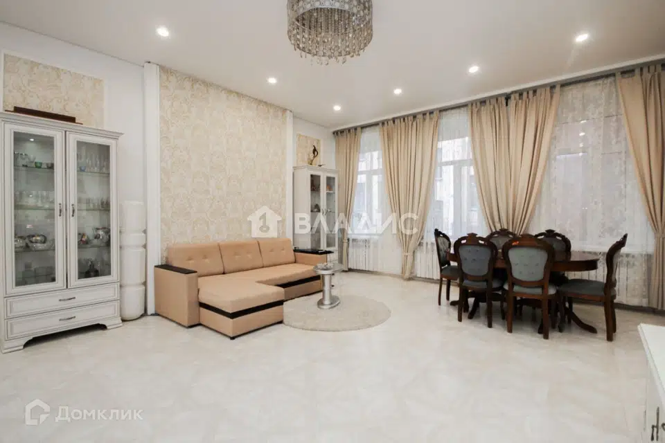 Продаётся 3-комнатная квартира, 102.7 м²