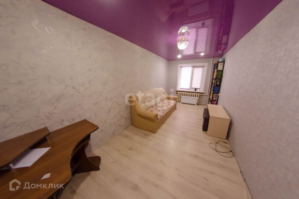 Продаётся 3-комнатная квартира, 59.4 м²
