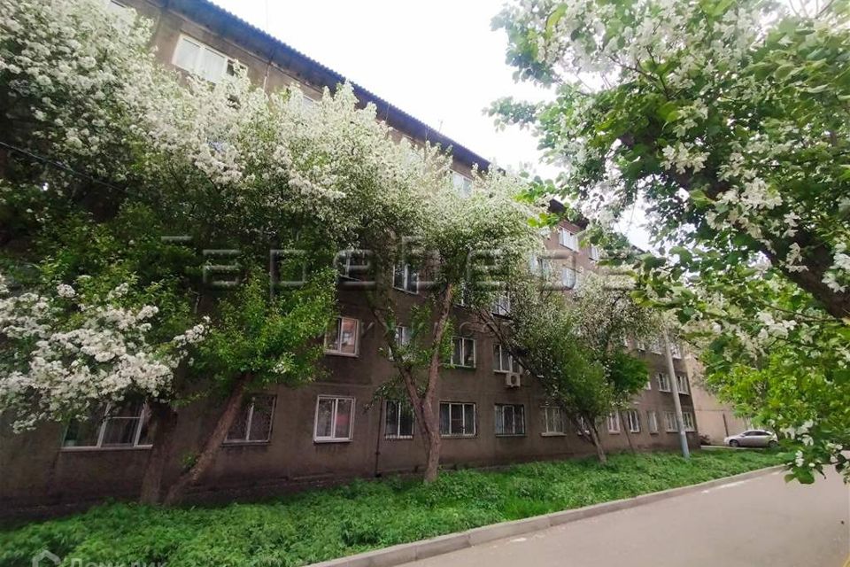 Продаётся комната в 1-комн. квартире, 16.4 м²
