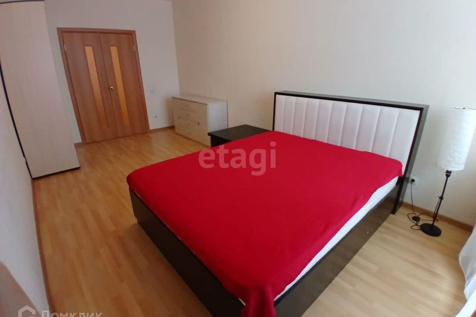 Сдаётся 2-комнатная квартира, 63.3 м²