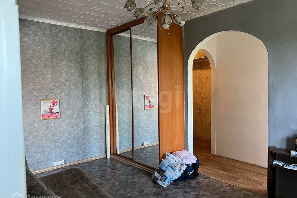 Продаётся 3-комнатная квартира, 41.8 м²