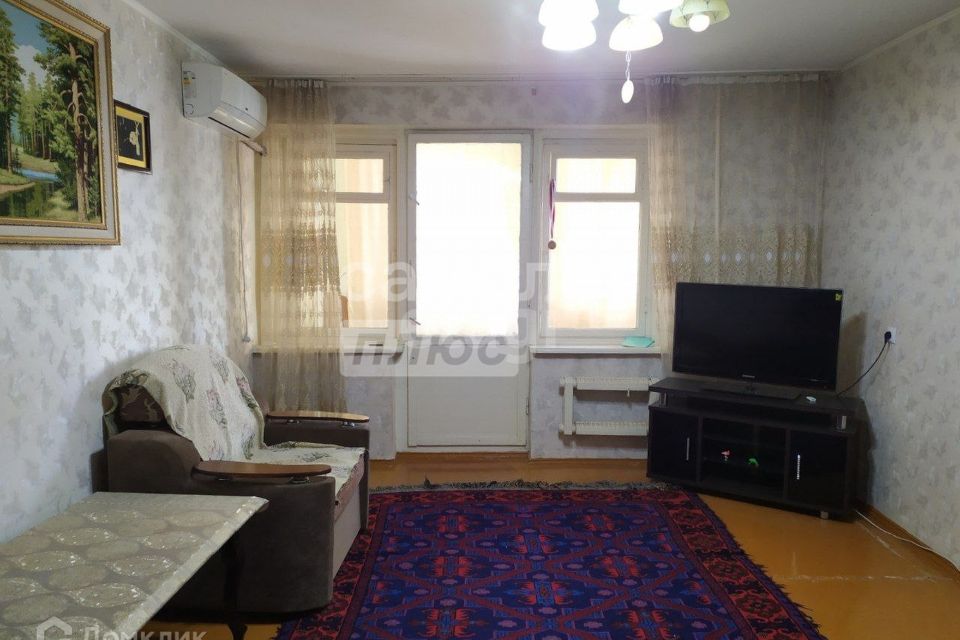 Продаётся 4-комнатная квартира, 91 м²