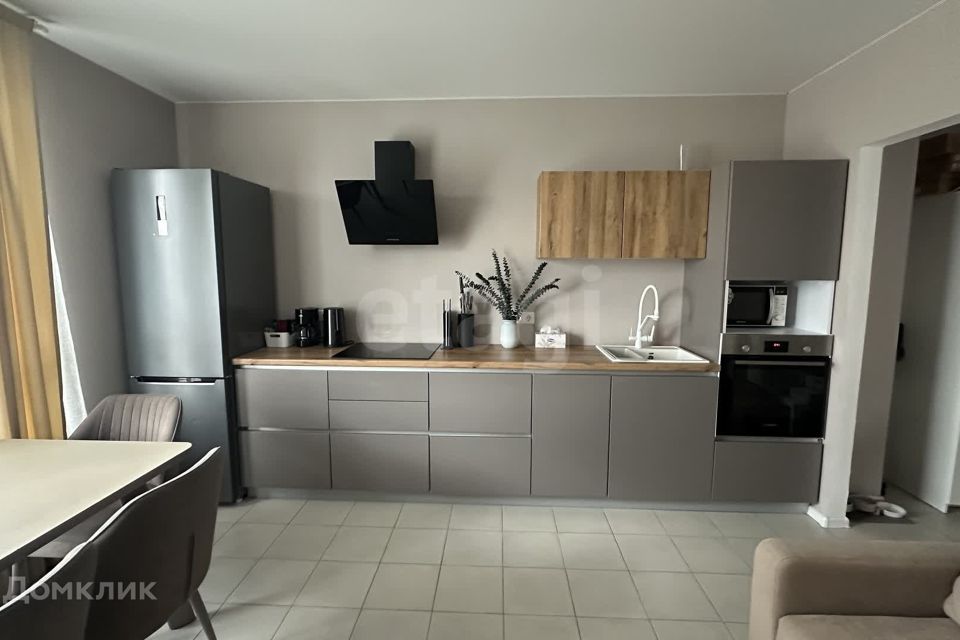 Продаётся 2-комнатная квартира, 60.6 м²