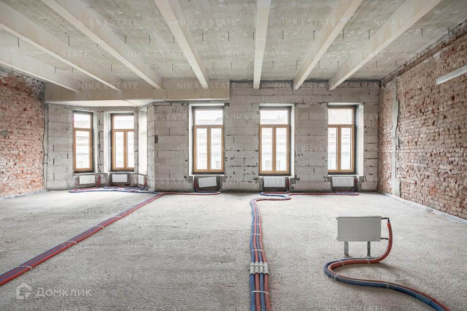 Продаётся 3-комнатная квартира, 144.6 м²