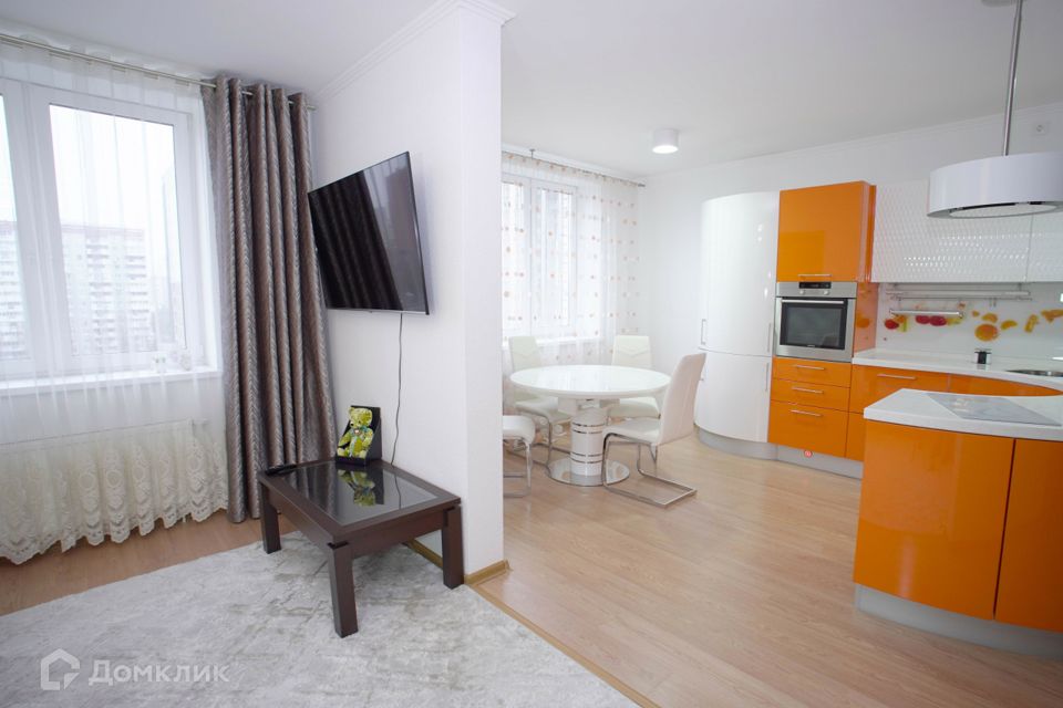 Продаётся 2-комнатная квартира, 76 м²