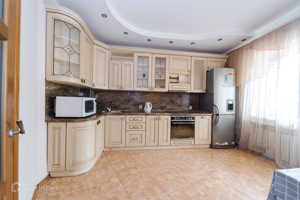 Продаётся 2-комнатная квартира, 81 м²