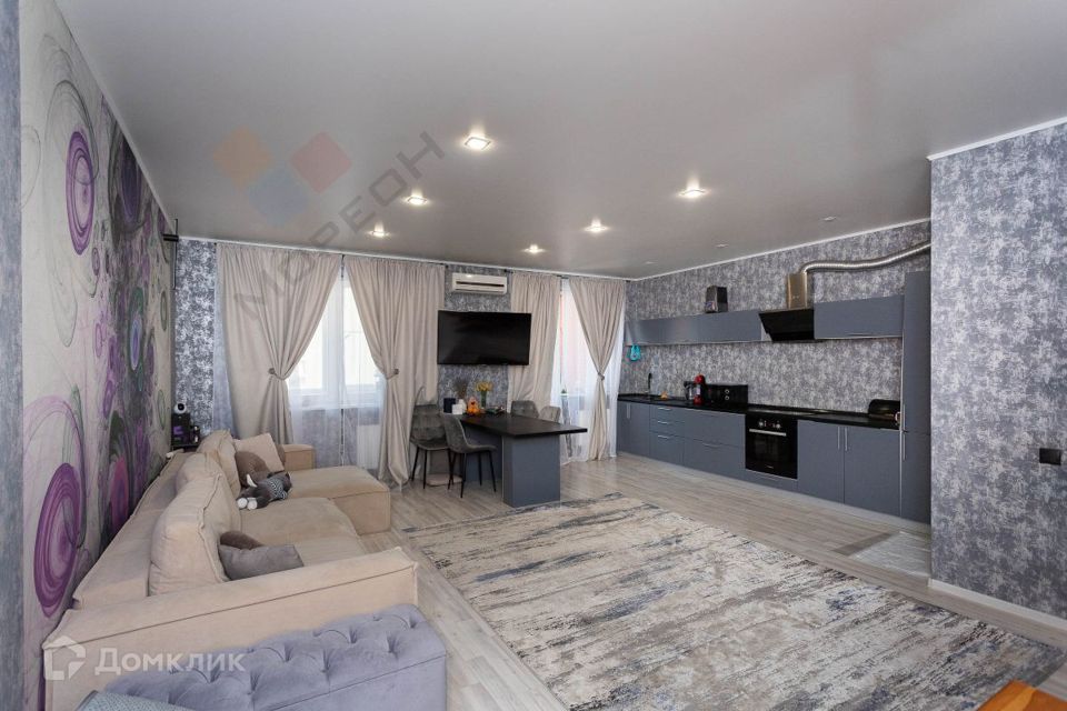 Продаётся 3-комнатная квартира, 95.6 м²
