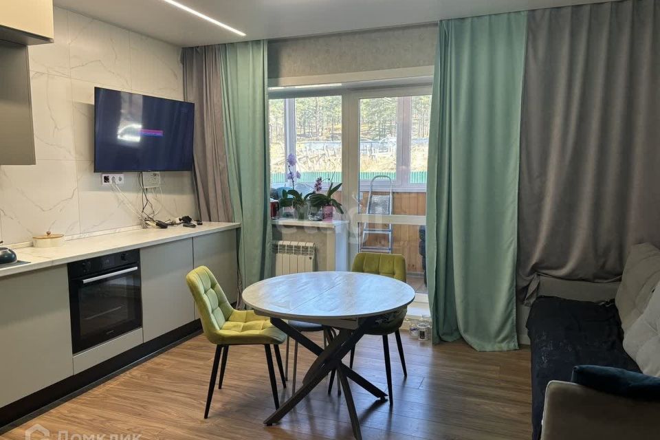 Продаётся 2-комнатная квартира, 63.2 м²