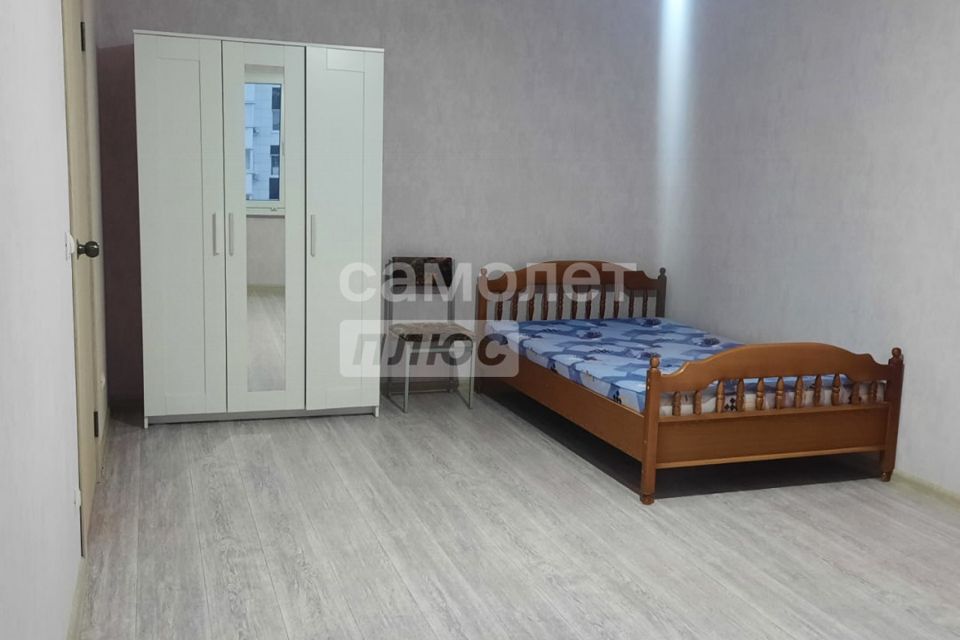 Продаётся 1-комнатная квартира, 37.8 м²