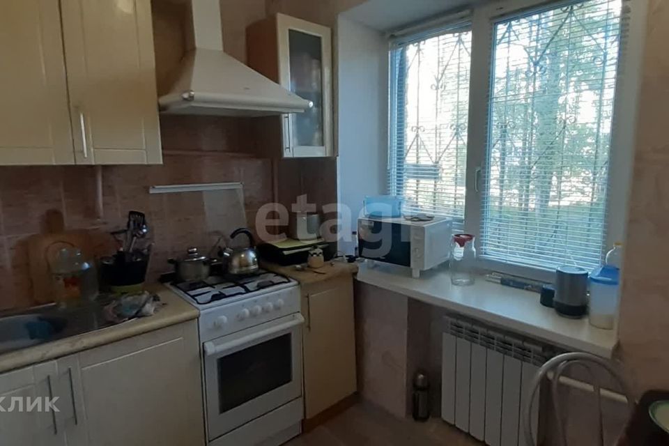 Продаётся 3-комнатная квартира, 56.9 м²