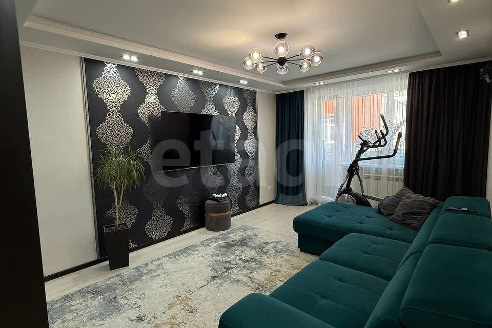 Продаётся 3-комнатная квартира, 100 м²