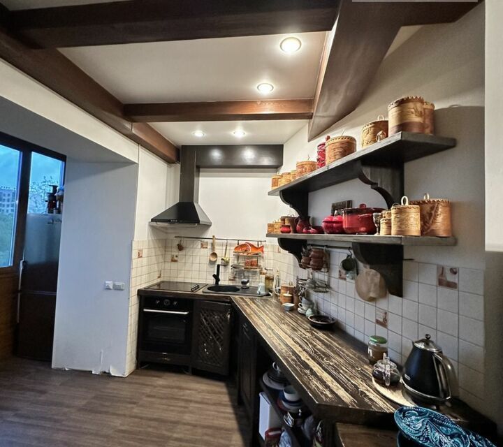 Продаётся 3-комнатная квартира, 100 м²