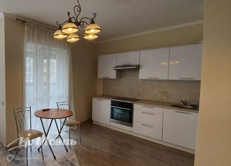 Сдаётся студия, 38 м²