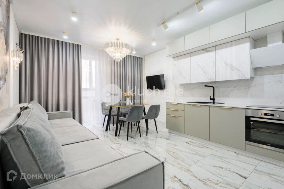 Продаётся 3-комнатная квартира, 96 м²