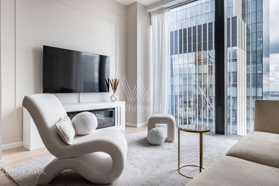 Сдаётся 2-комнатная квартира, 77 м²