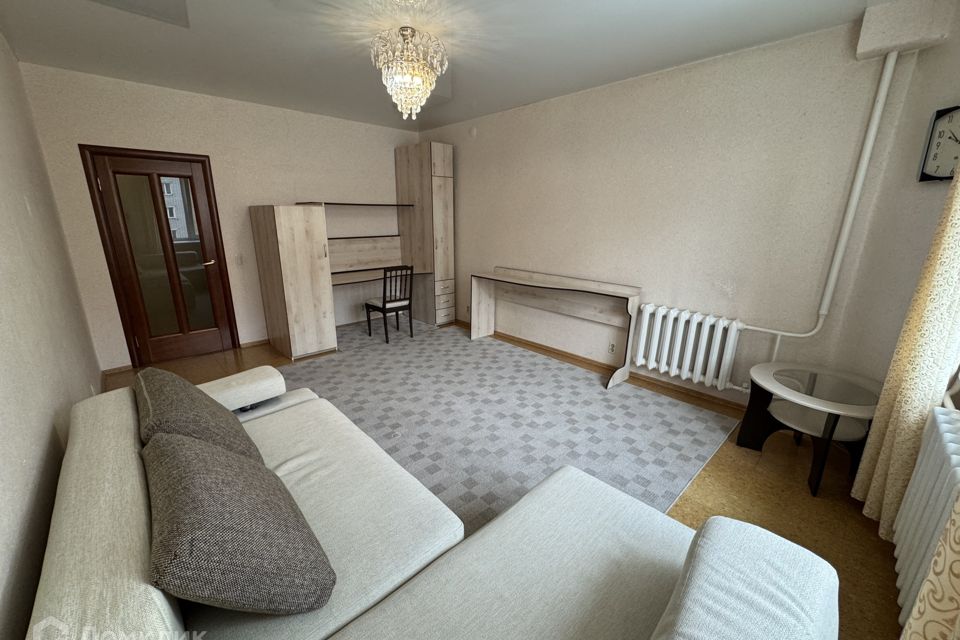 Продаётся 1-комнатная квартира, 47.7 м²