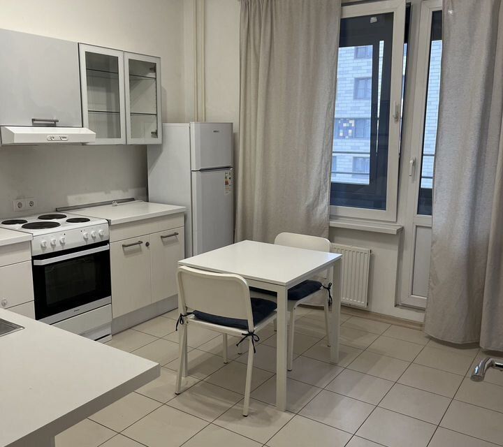 Сдаётся 2-комнатная квартира, 65.8 м²