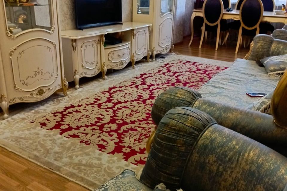 Продаётся 1-комнатная квартира, 55 м²