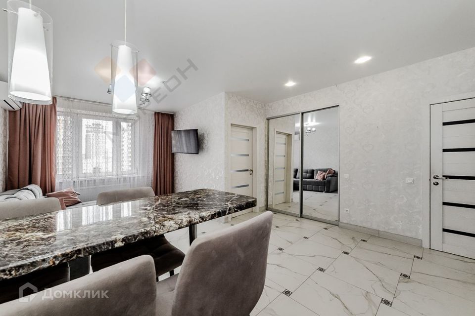 Продаётся 1-комнатная квартира, 37.7 м²