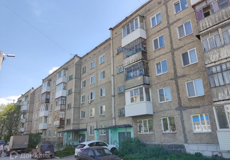 Продаётся 2-комнатная квартира, 43.8 м²
