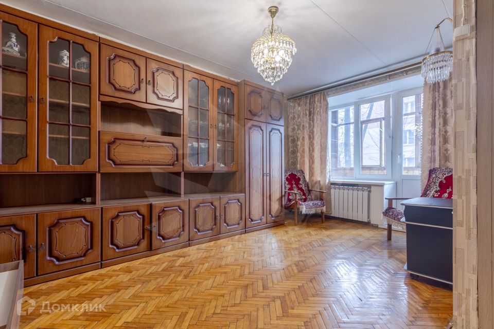 Продаётся 1-комнатная квартира, 32 м²