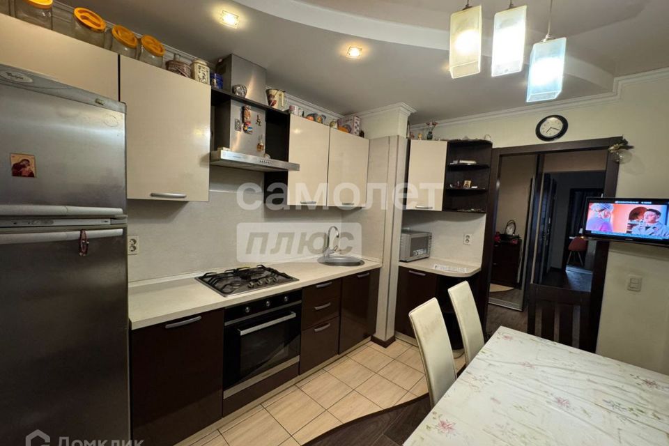 Продаётся 4-комнатная квартира, 70 м²