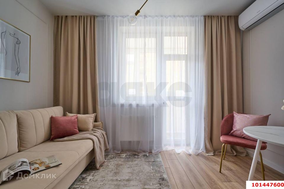 Продаётся 1-комнатная квартира, 38 м²