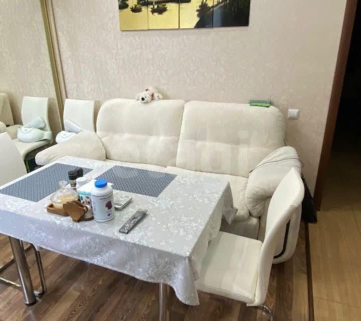 Продаётся 1-комнатная квартира, 42 м²