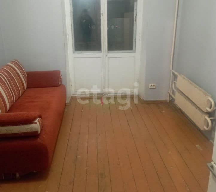 Продаётся комната в 4-комн. квартире, 12 м²