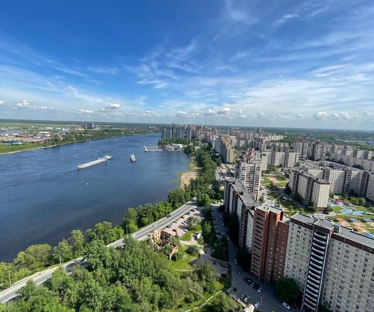Продаётся 3-комнатная квартира, 148 м²