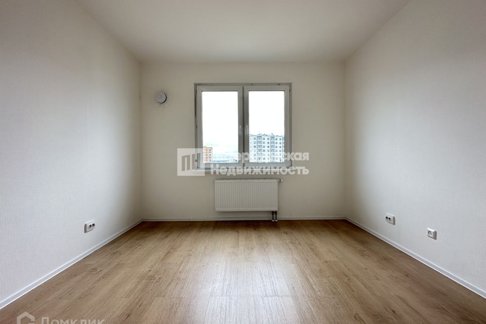 Продаётся 1-комнатная квартира, 35.6 м²