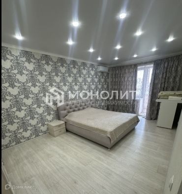 Сдаётся 2-комнатная квартира, 100 м²