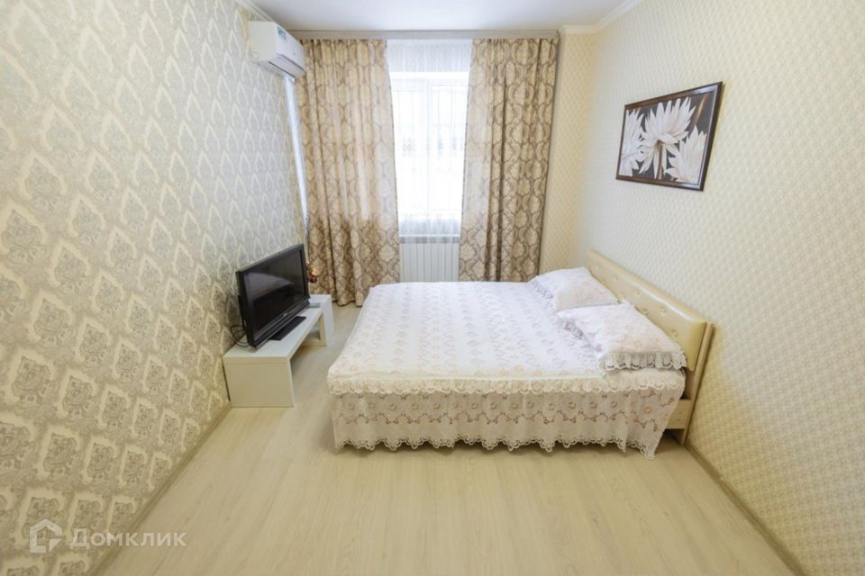 Продаётся 1-комнатная квартира, 42 м²