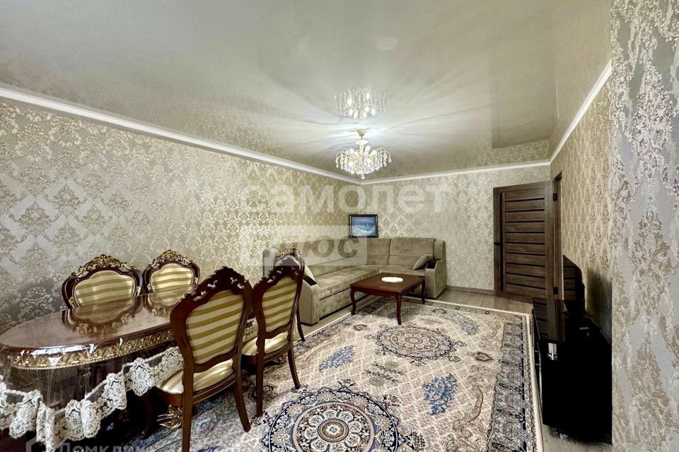 Продаётся 4-комнатная квартира, 90 м²