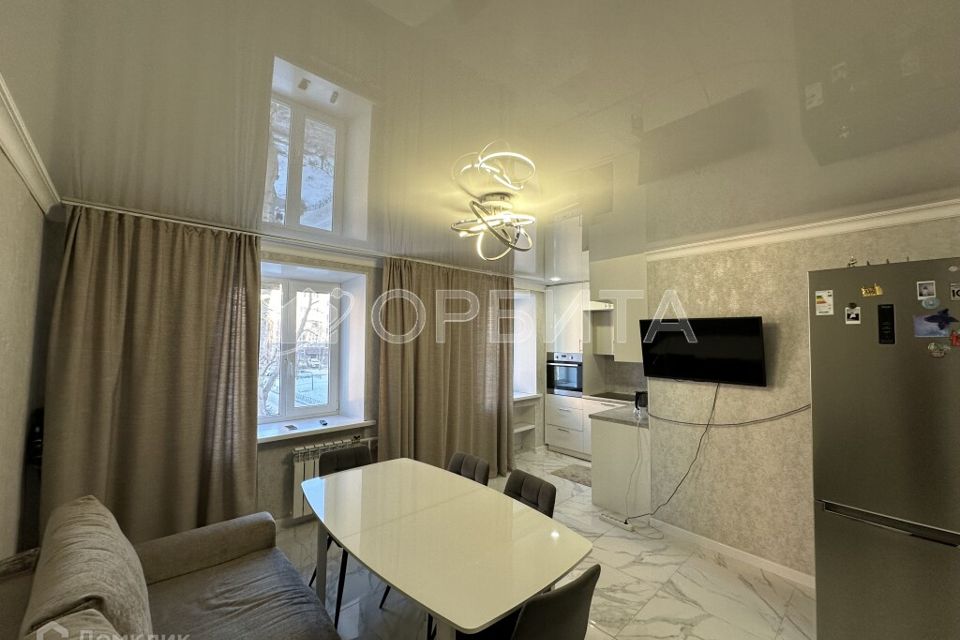 Продаётся 3-комнатная квартира, 67.8 м²