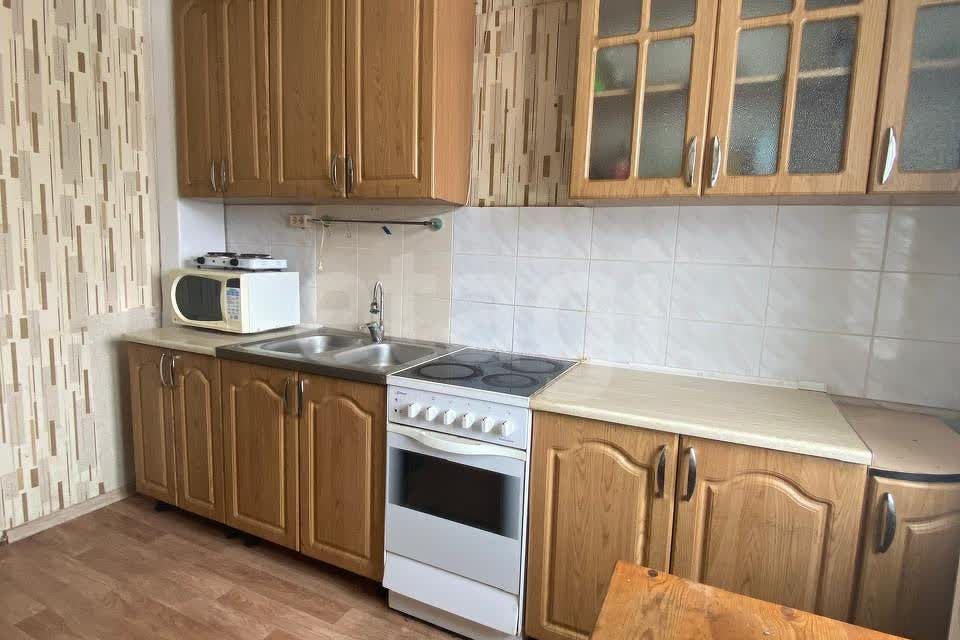 Сдаётся 2-комнатная квартира, 54 м²