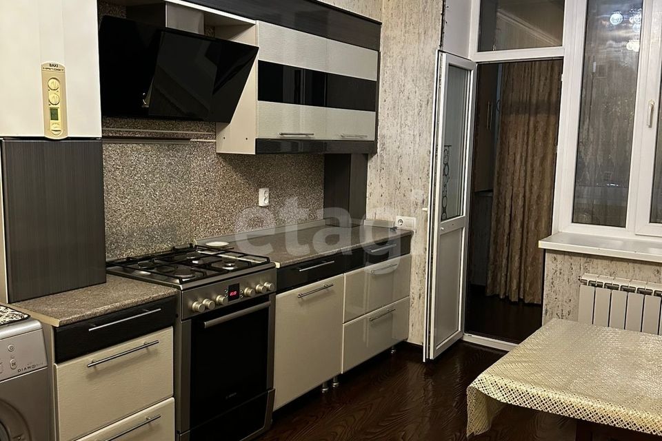 Продаётся 2-комнатная квартира, 64 м²