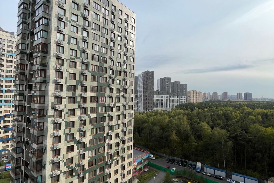 Продаётся 1-комнатная квартира, 42 м²