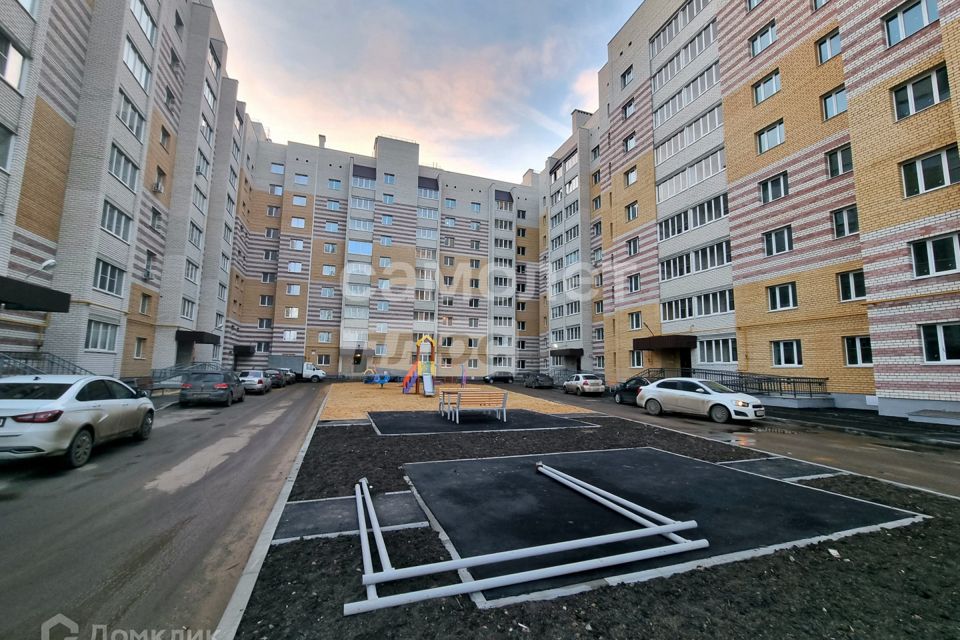Продаётся 2-комнатная квартира, 61.7 м²