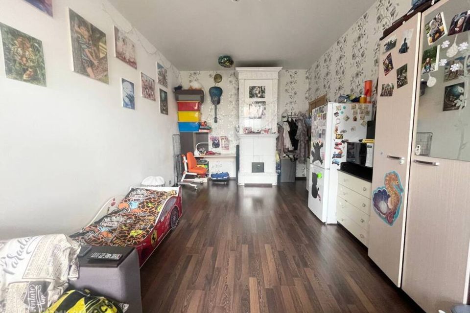 Продаётся комната в 6-комн. квартире, 23.4 м²