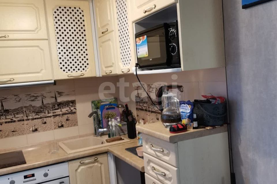 Продаётся 3-комнатная квартира, 59.5 м²