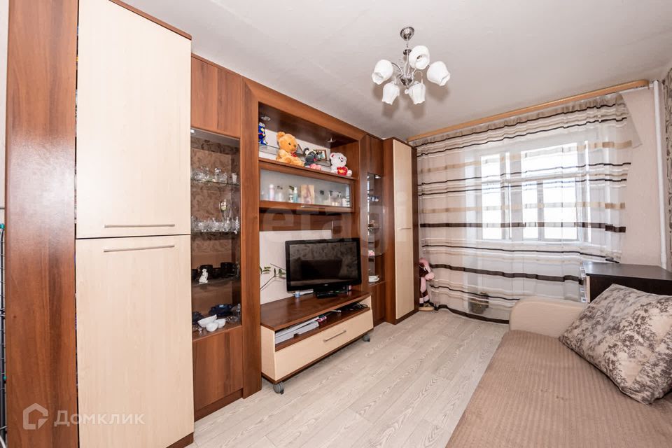 Продаётся комната в 1-комн. квартире, 12.4 м²