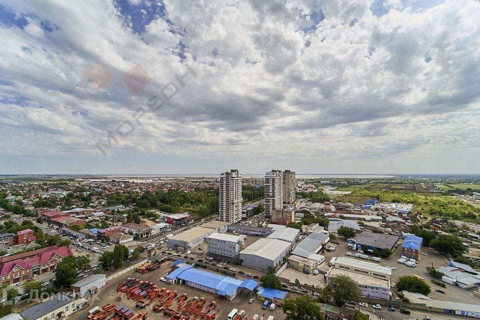 Продаётся 3-комнатная квартира, 101.2 м²