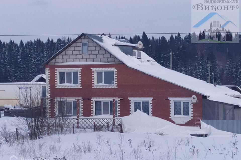 Продаётся 3-комнатная квартира, 123.7 м²
