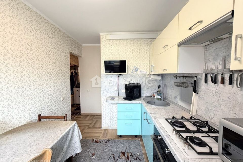 Продаётся 4-комнатная квартира, 83.8 м²