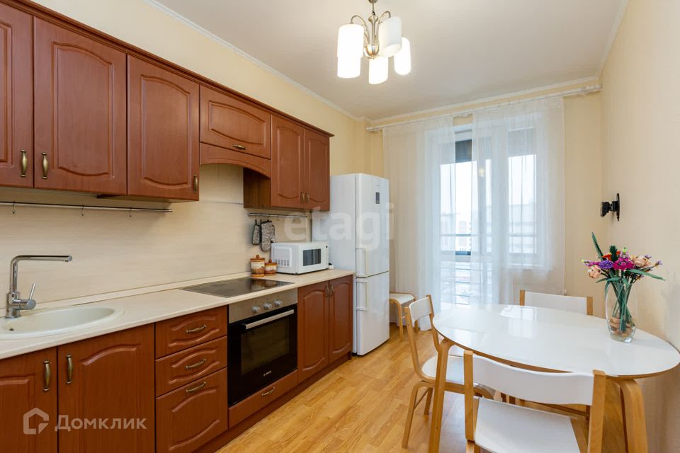 Продаётся 1-комнатная квартира, 37.3 м²